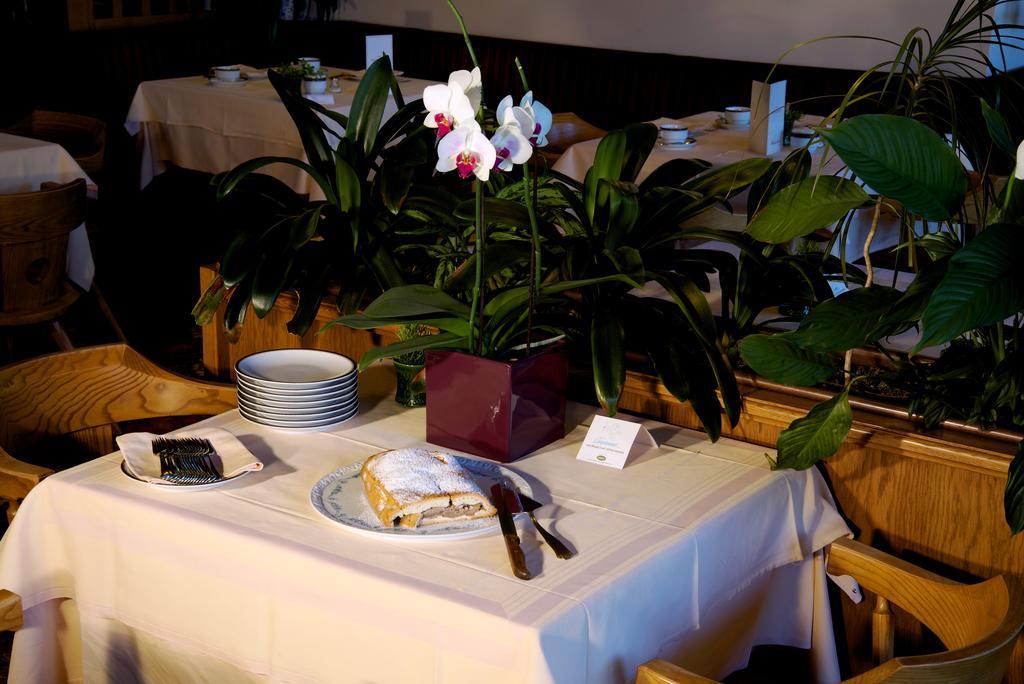 Hotel Tannerhof ميرانو المظهر الخارجي الصورة